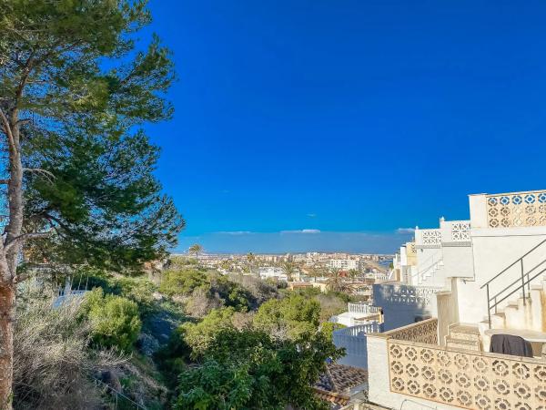 Chalet adosado en calle Oviedo