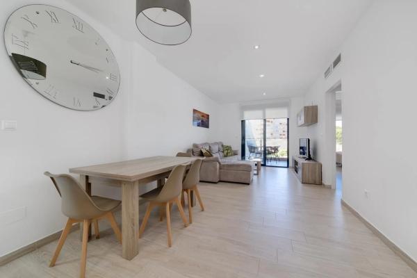 Piso en calle del Puerto Romano, 2