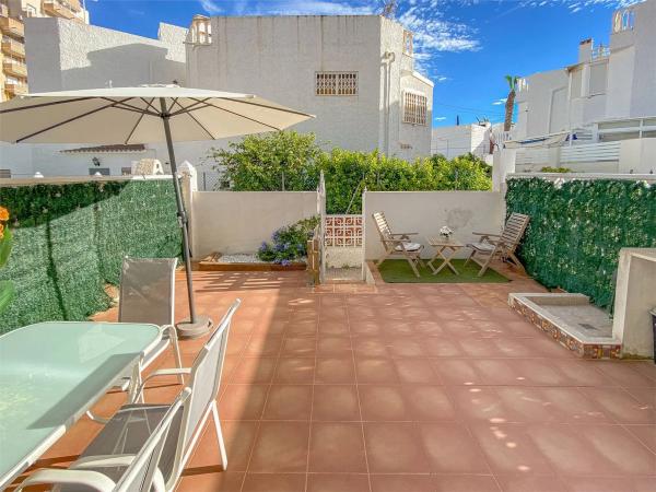 Chalet adosado en calle Segovia