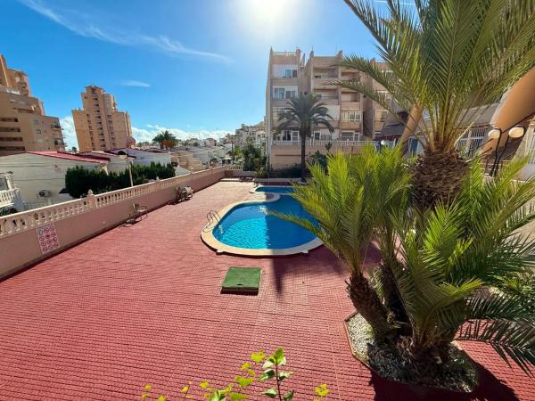 Piso en Barrio Cabo Cervera