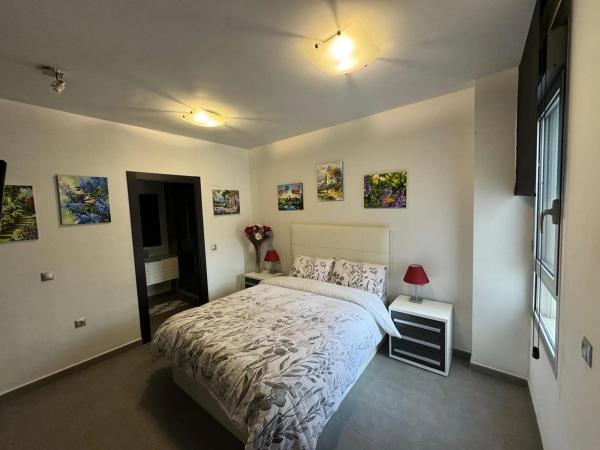 Piso en calle del Delfín, 1