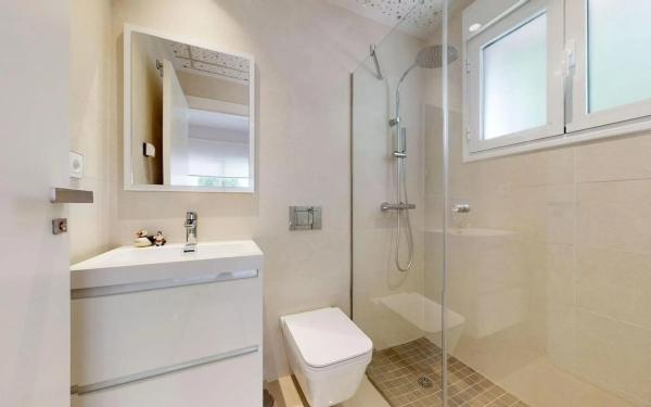 Casa independiente en calle Villa Madrid