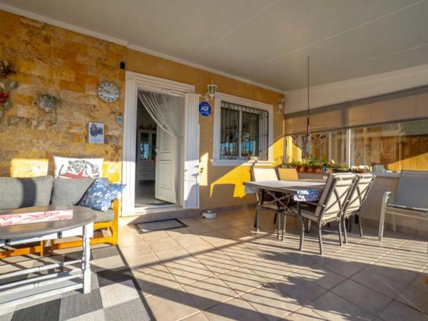 Casa independiente en calle Debussy, 23 -1