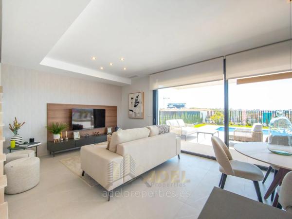 Casa independiente en calle José Carreras