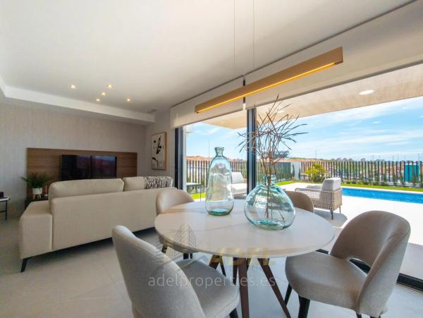 Casa independiente en calle José Carreras