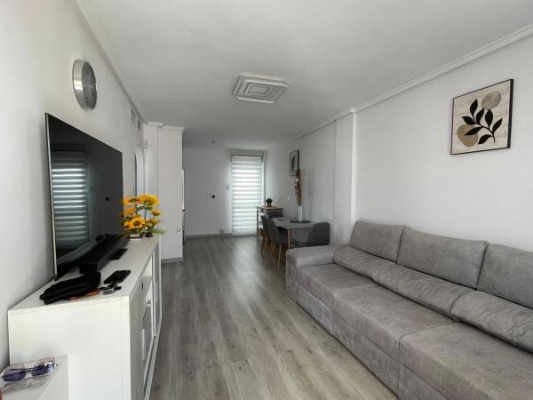 Chalet adosado en Residencial Parque de las Naciones, 10