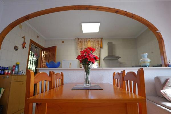 Casa independiente en calle Granados