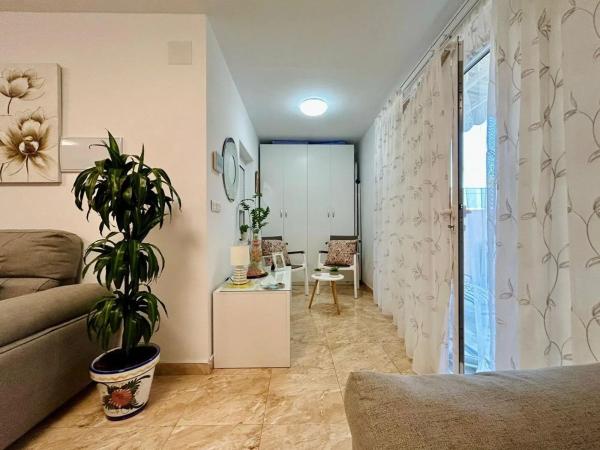 Chalet adosado en avenida Adradas