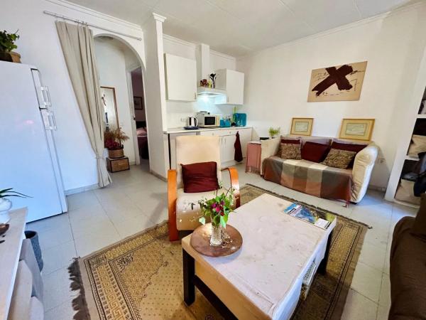 Chalet adosado en calle Camas