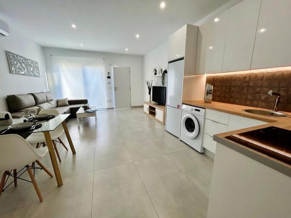 Chalet adosado en avenida Adradas