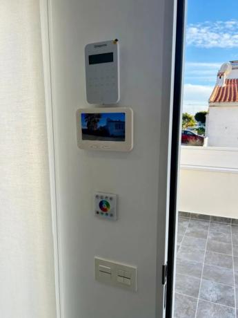 Chalet adosado en avenida Adradas