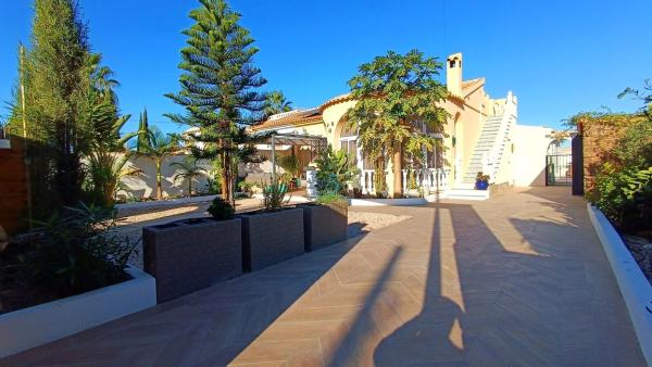 Chalet en Barrio La Siesta - El Salado - Torreta