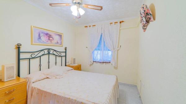 Casa independiente en calle Luna, 322