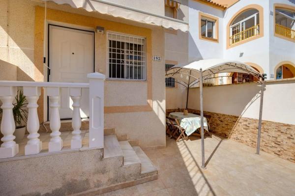 Casa independiente en calle Victor Garcia Villalgordo s/n