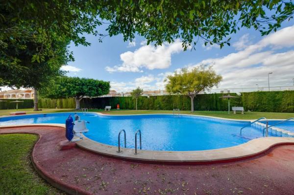 Casa independiente en calle Victor Garcia Villalgordo s/n