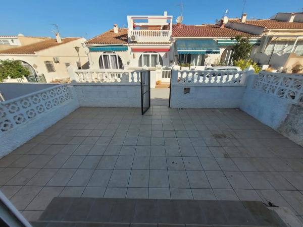 Chalet adosado en avenida Deva, 125