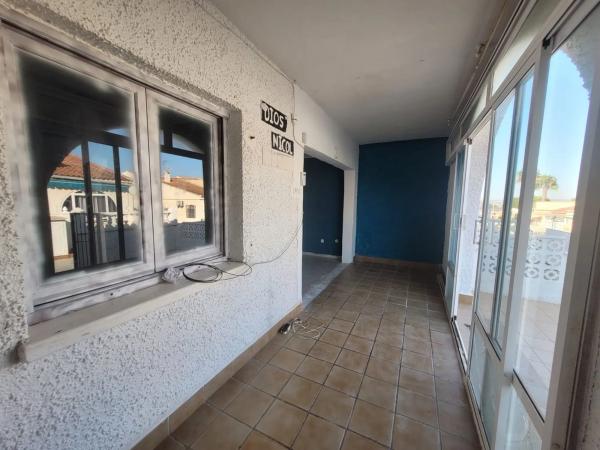 Chalet adosado en avenida Deva, 125