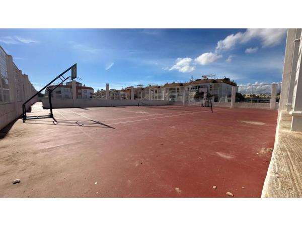 Casa independiente en calle Río Támesis