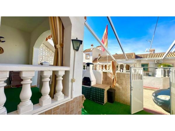 Casa independiente en calle Río Támesis