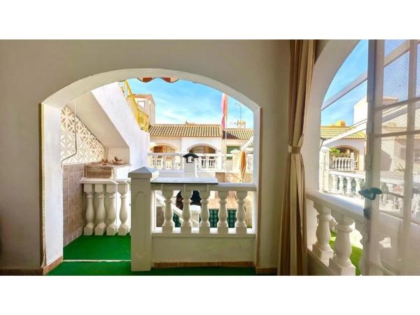 Casa independiente en calle Río Támesis