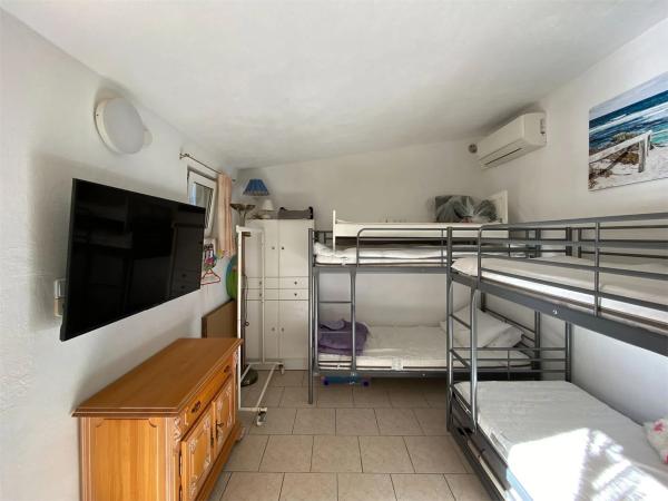 Casa independiente en calle Puccini