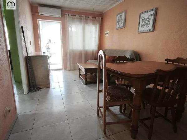 Chalet adosado en calle José Fuentes