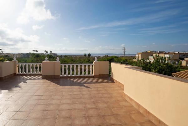 Chalet adosado en Correo Paraje Natural II