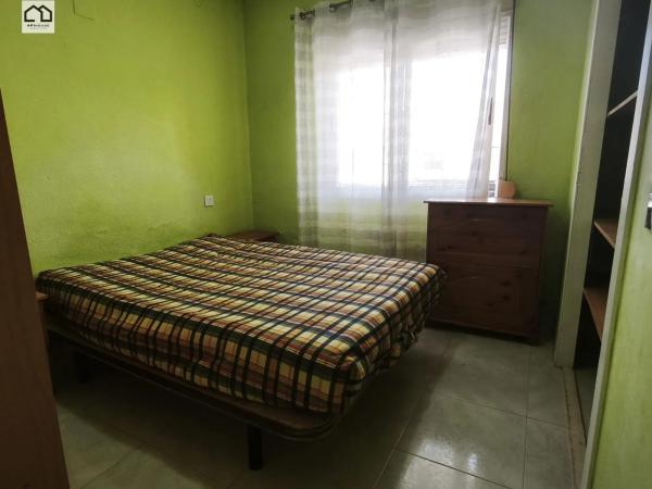 Chalet adosado en calle José Fuentes