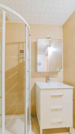 Casa independiente en calle de las Amapolas, 963 -977