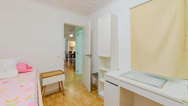 Casa independiente en calle de las Amapolas, 963 -977