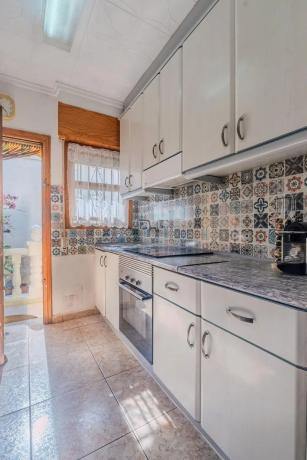 Casa independiente en avenida Landete, 1