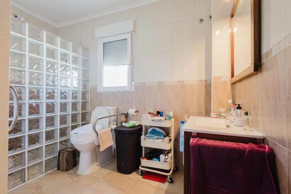 Casa independiente en calle Milan