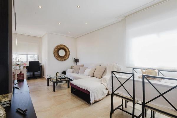 Casa independiente en calle Milan