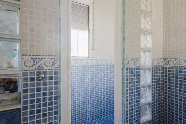 Casa independiente en calle Milan