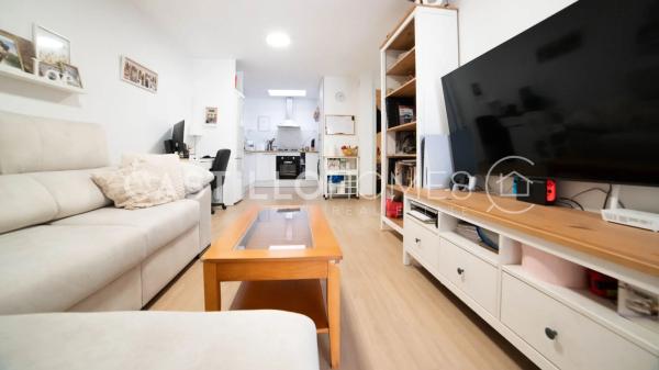 Chalet pareado en calle Rodrigo, 331