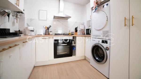 Chalet pareado en calle Rodrigo, 331