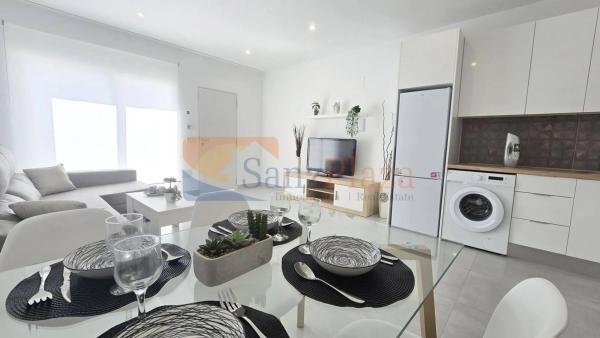 Chalet adosado en avenida Adradas