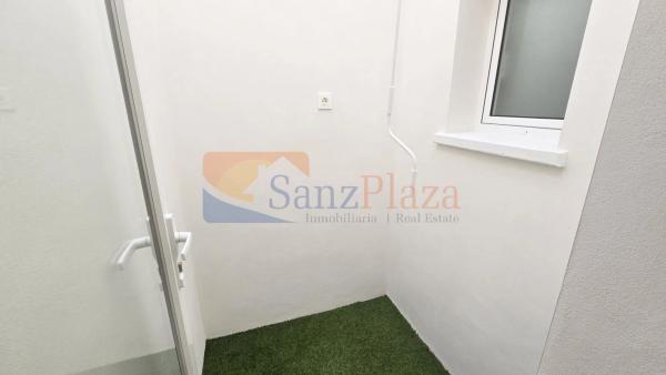 Chalet adosado en avenida Adradas