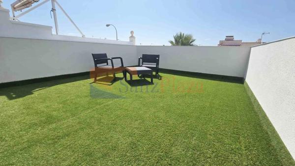 Chalet adosado en avenida Adradas