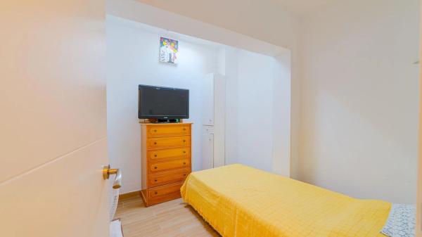 Chalet adosado en calle de las Azucenas, 725