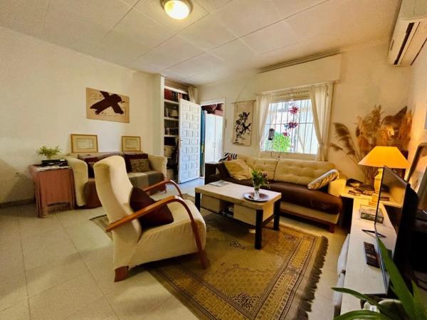 Chalet adosado en calle Camas, 307