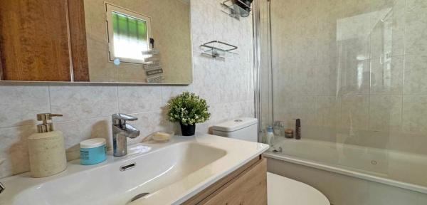 Chalet adosado en calle de los Geranios s/n