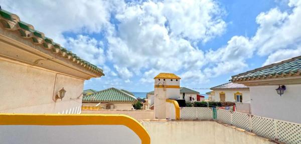 Chalet adosado en calle de los Geranios s/n