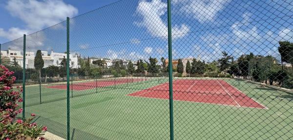 Chalet adosado en calle de los Geranios s/n