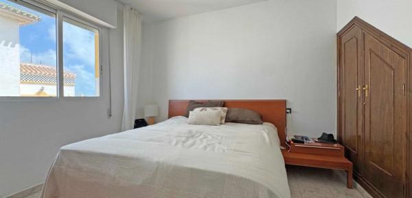 Chalet adosado en calle de los Geranios s/n