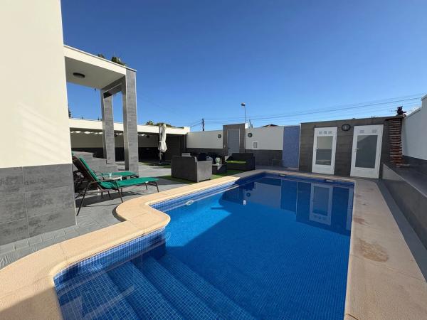 Casa independiente en calle Cruz del Sur, 34