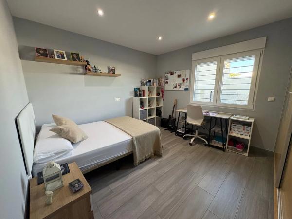 Casa independiente en calle Cruz del Sur, 34