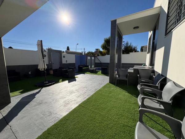 Casa independiente en calle Cruz del Sur, 34