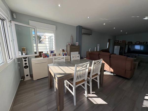 Casa independiente en calle Cruz del Sur, 34