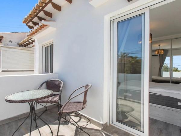 Chalet adosado en calle Ruidera, 87